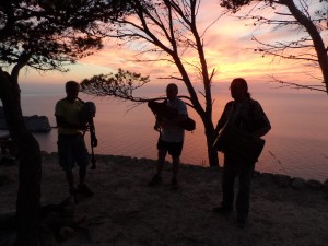 Banda de Xeremiers 'Ciutat de Mallorca' sonant a la posta de sol.