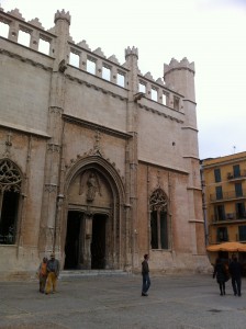 La Llotja de Palma, una iniciativa dels mercaders de Ciutat el segle XV, encomanada a l'arquitecte Guillem Sagrera i emmarcada en el gòtic civil.