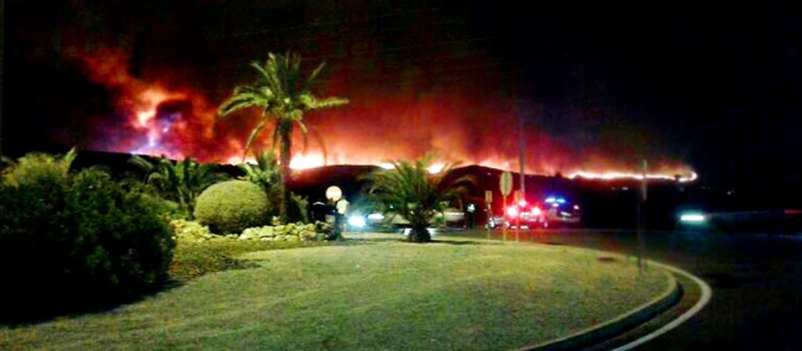 Incendi-Cala-Torta-Mesquida-Twitter_ARAIMA20130821_0073_1